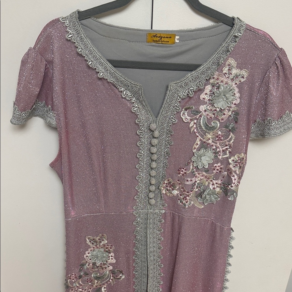 Elegant Pink Maxi Dress with Floral Embellishments fits Meduim/Large - Picture 2 of 10
